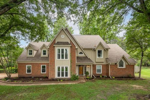 8359 Willow Oak Rd, Germantown, TN, 38139-5260 | Card Image