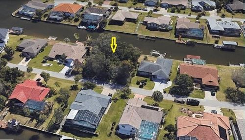 10 Florence Ct, PALM COAST, FL, 32137-8305 | Card Image