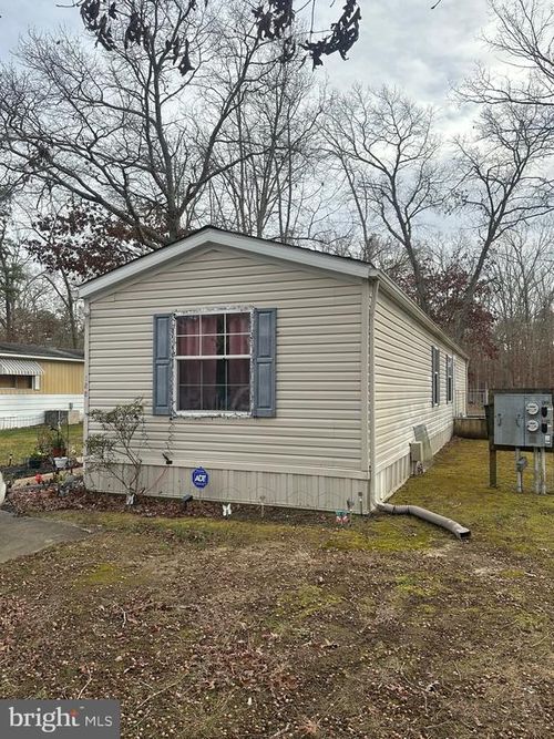 122 Chalet Ln, VINELAND, NJ, 08360-9357 | Card Image