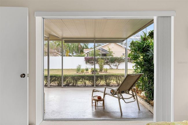 7460 W Country Club Dr N, Condo with 2 bedrooms, 2 bathrooms and null parking in Sarasota FL | Image 27