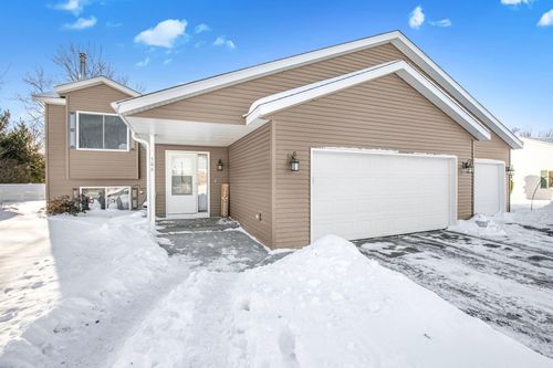 506 Oak Pond Dr, Sartell, MN, 56377-4522 | Card Image