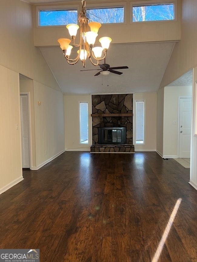 1725 Sara Ct Se, House other with 3 bedrooms, 2 bathrooms and null parking in Conyers GA | Image 4