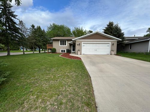 605 Park Island Dr Sw, Hutchinson, MN, 55350-2001 | Card Image
