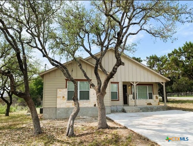 Side view of home. | Image 36