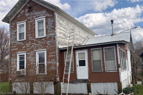 6 Electric Ave, Belleville, WV, 26133-8155 | Card Image