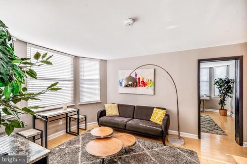 apt-603-2135 Walnut St, PHILADELPHIA, PA, 19103-4447 | Card Image