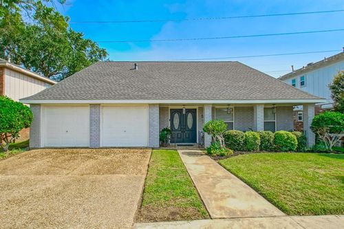 54 Monterrey Ave, Kenner, LA, 70065-3143 | Card Image