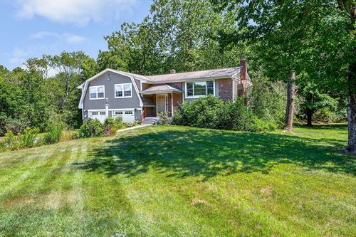 3 San Mateo Dr, Chelmsford, MA, 01824-4420 | Card Image