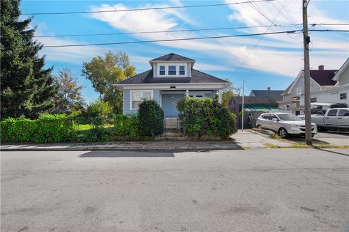 40 Elmdale Avenue, Providence, RI, 02909 | Card Image