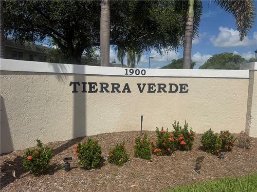 205-1900 S Kanner Hwy, Stuart, FL, 34994-7206 | Card Image