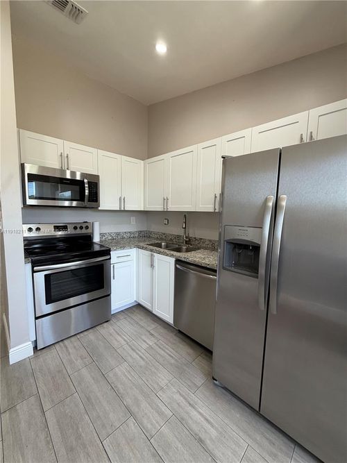 apt-804-15501 Sw 133rd Pl, Miami, FL, 33177-8108 | Card Image