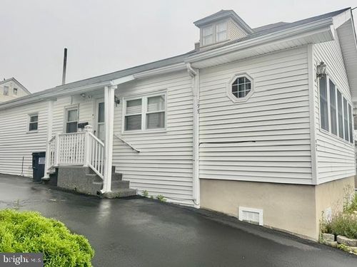 199 Pennsylvania Ave, SHENANDOAH, PA, 17976-1331 | Card Image