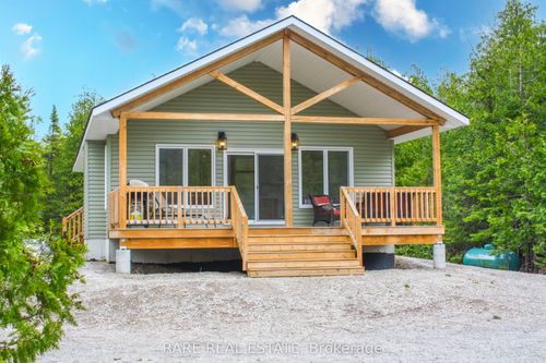 6 Pike St, Lions Head, ON, N0H1W0 | Card Image