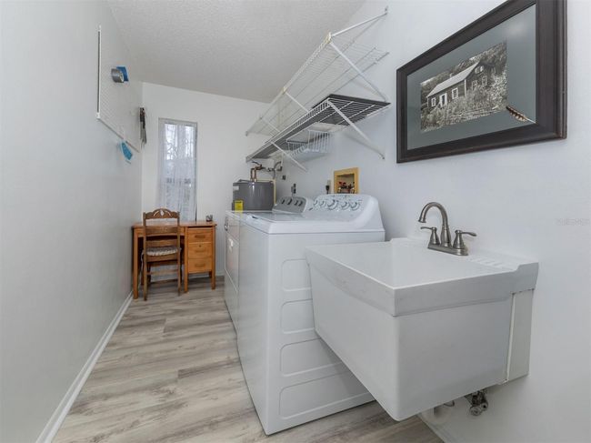 1740-C - 1740 Lake Place, Condo with 2 bedrooms, 2 bathrooms and null parking in Venice FL | Image 17