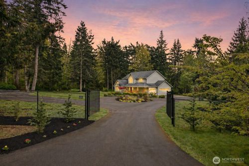 9006 161st Street Nw, Stanwood, WA, 98292 | Card Image