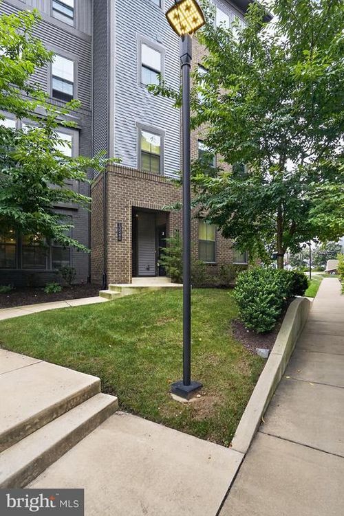 5a-13246 Lake Woodland Way, HERNDON, VA, 20171 | Card Image