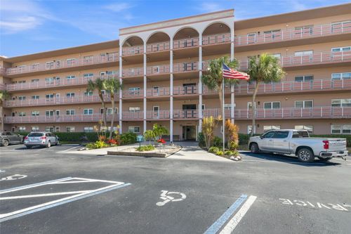 unit-212-5521 80th St N, St Petersburg, FL, 33709-5828 | Card Image