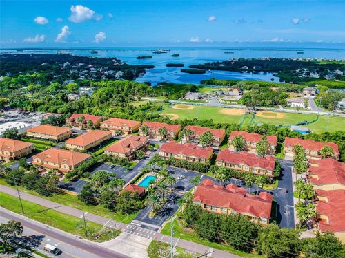 933 Moscato Pl, PALM HARBOR, FL, 34683-4039 | Card Image