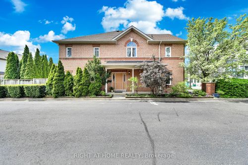 740 Village Green Boulevard, Mississauga, ON, L5E3K8 | Card Image