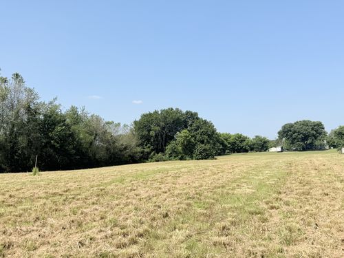 6217 Buzzard Creek Rd, Cedar Hill, TN, 37032-4747 | Card Image