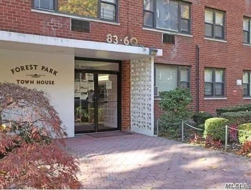 3c-83-60 118th St, Kew Gardens, NY, 11415-2310 | Card Image