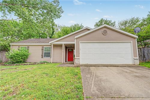 3015 W Wildflower St, Fayetteville, AR, 72704-6722 | Card Image