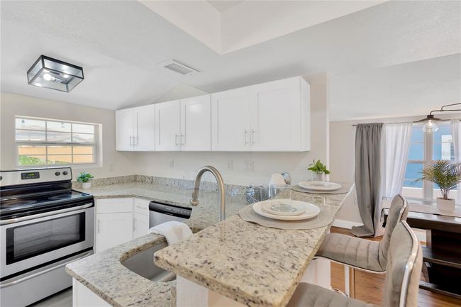 655 33 Rd Ave N, House other with 3 bedrooms, 2 bathrooms and null parking in St Petersburg FL | Image 17