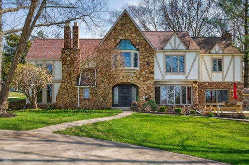 995 E Skyline Dr, Brownstown, IN, 47220-9507 | Card Image