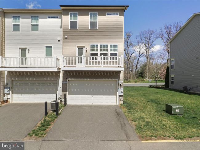 43965 Eastgate View Dr, Townhouse with 4 bedrooms, 3 bathrooms and null parking in CHANTILLY VA | Image 63