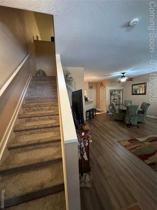 17791 Windflower Dr, Southfield, MI, 48076-2080 | Card Image