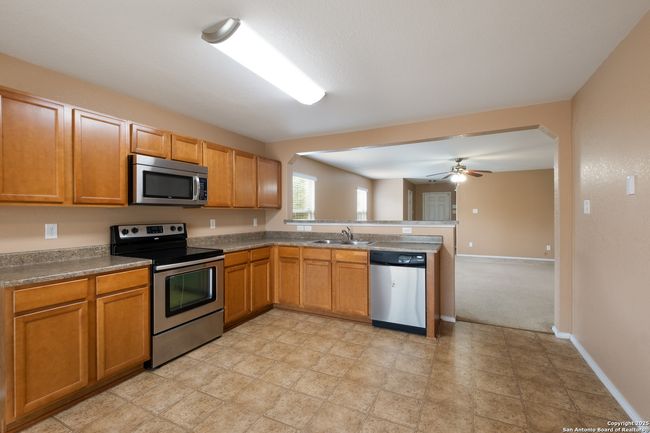 245 Blue Moon Gait, House other with 4 bedrooms, 3 bathrooms and null parking in Selma TX | Image 19