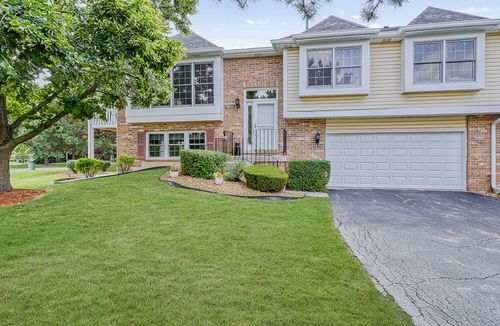 9911 Cambridge Dr, Mokena, IL, 60448-7902 | Card Image