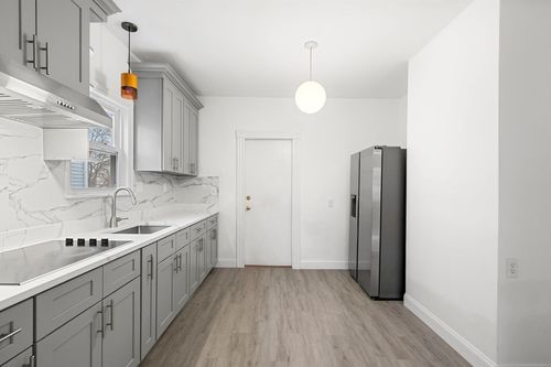 254-252 Safford St, Quincy, MA, 02170 | Card Image