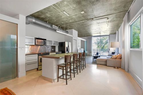 apt-208-1700 Meridian Ave, Miami Beach, FL, 33139-1843 | Card Image