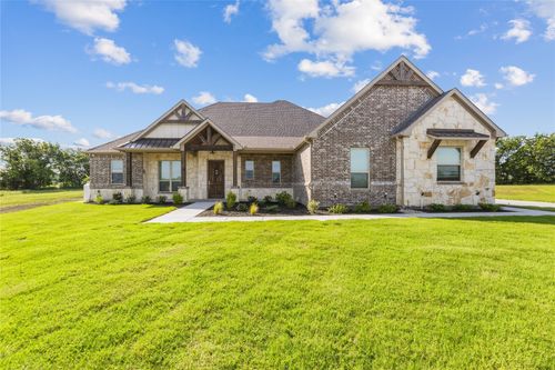 8400 Stallion Dr, Godley, TX, 76044-1271 | Card Image