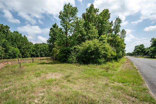 000 Lakeland Dr, Liberty, TX, 77575 | Card Image