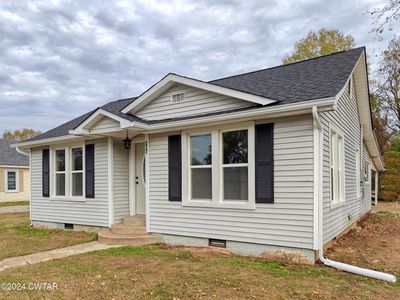 406 N Cedar Street, House other with 3 bedrooms, 1 bathrooms and 1 parking in Gleason TN | Image 2