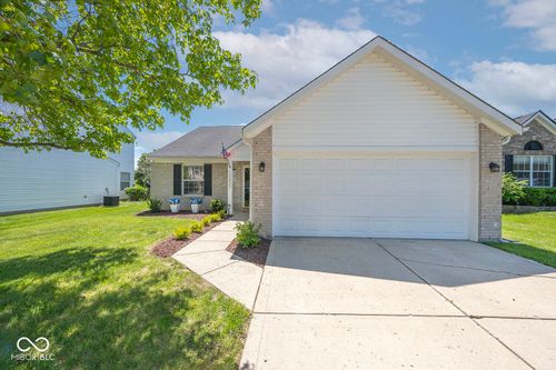 12337 River Valley Dr, Fishers, IN, 46037-4044 | Card Image