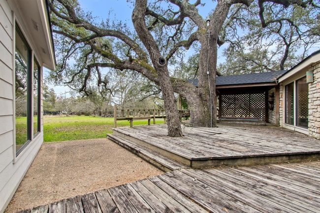 Deck with a lawn | Image 32