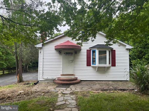 303 Harlem Ln, BALTIMORE, MD, 21228-1713 | Card Image