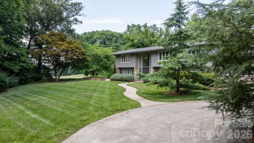226 20th Avenue Pl Nw, Hickory, NC, 28601-1234 | Card Image