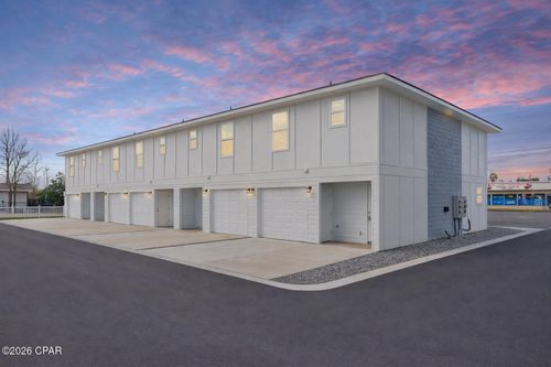 6734 Cherry St, Callaway, FL, 32404-8067 | Card Image