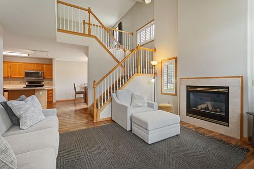 2440 Oakridge Cir, Hudson, WI, 54016 | Card Image