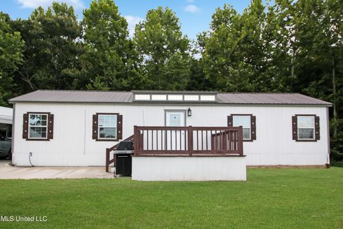 317 Lakeview Dr, Yazoo City, MS, 39194-8518 | Card Image