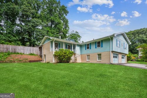 6889 Kingsboro Dr, Lithia Springs, GA, 30122-2322 | Card Image