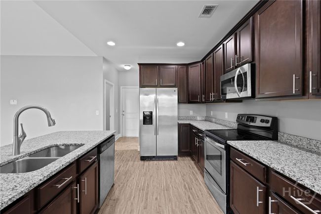 7 Sail Maker Ln, House other with 4 bedrooms, 2 bathrooms and null parking in Richmond Hill GA | Image 15