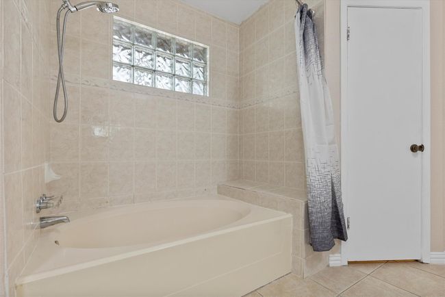 Perfect for unwinding after a long day | Image 14
