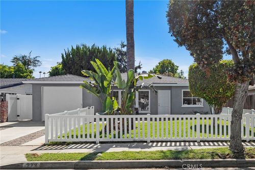 273 Virginia Pl, Costa Mesa, CA, 92627-1821 | Card Image
