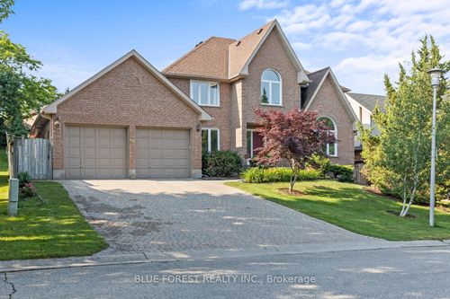 30 Quinella Pl, London, ON, N6K4H3 | Card Image