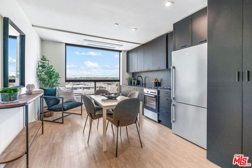 apt-543-3688 Overland Ave, LOS ANGELES, CA, 90034-4481 | Card Image